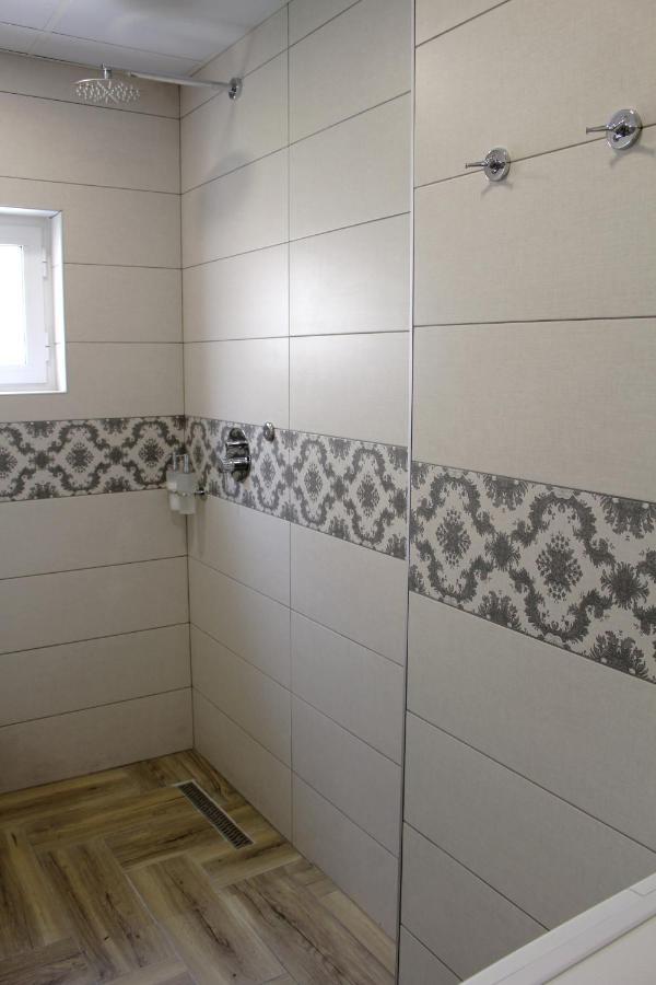 Apartament 2V1 - Myslym Shyri Tirana Zewnętrze zdjęcie