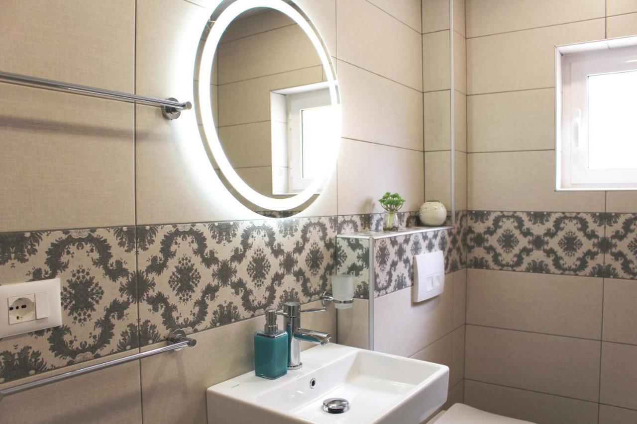 Apartament 2V1 - Myslym Shyri Tirana Zewnętrze zdjęcie