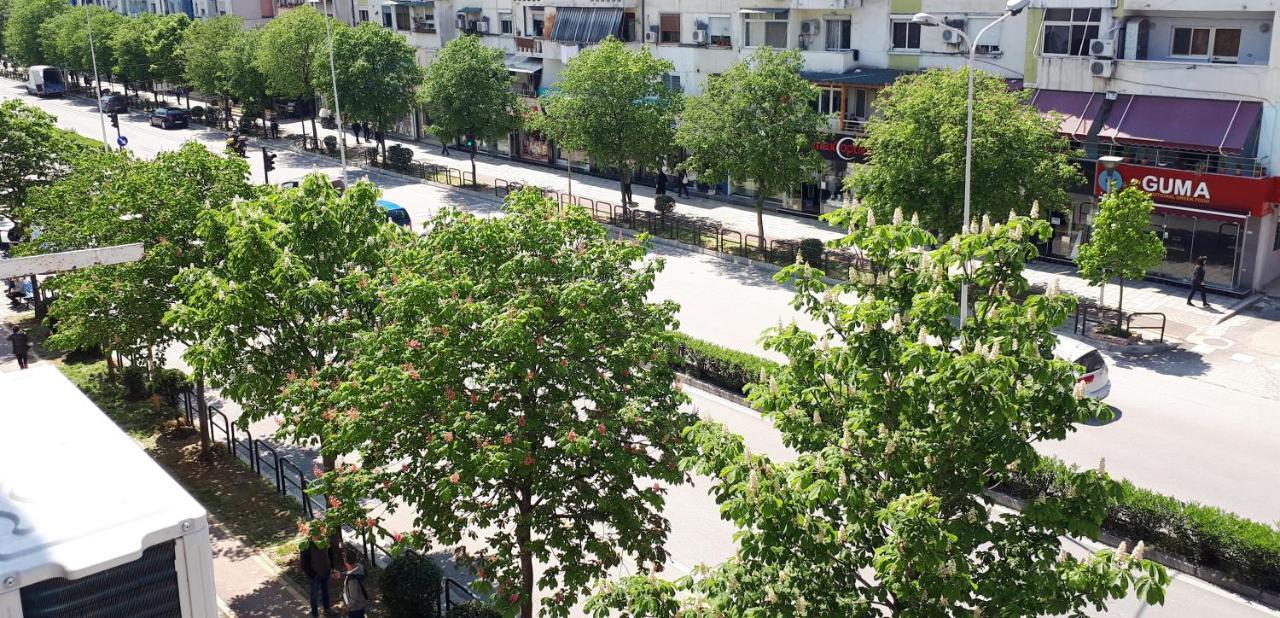 Apartament 2V1 - Myslym Shyri Tirana Zewnętrze zdjęcie